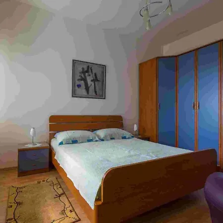 Apartment In 14231 Crikvenica