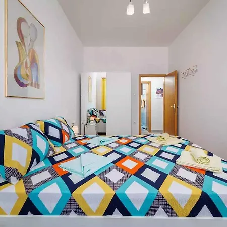 Apartment In 14231 Crikvenica