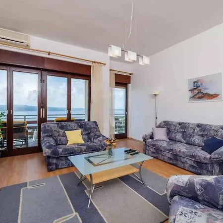 In 14231 * Crikvenica