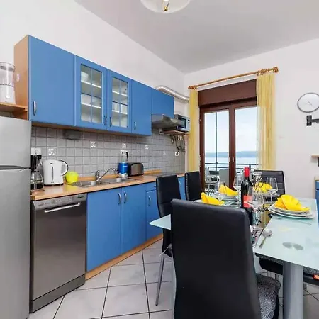 In 14231 Apartment *