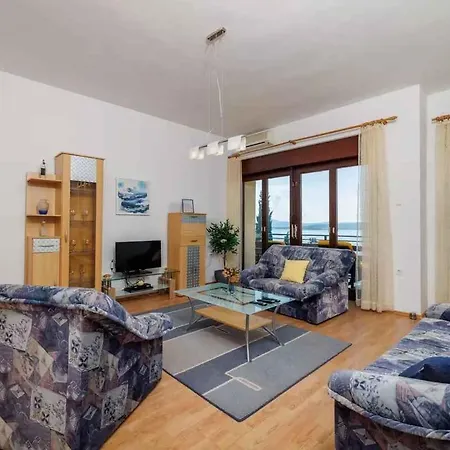 In 14231 Apartment Crikvenica